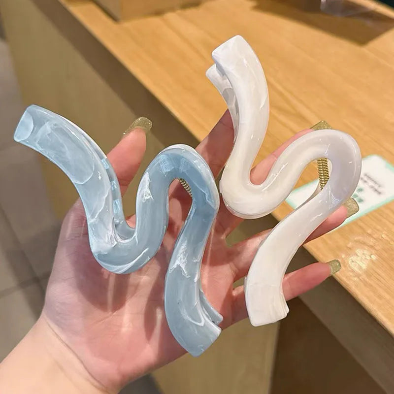 Wave Claw Clip